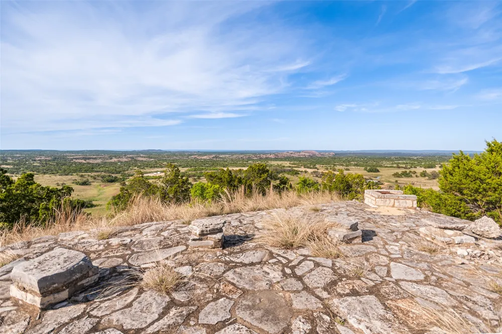 743 Welgehausen Road Fredericksburg, TX 78624