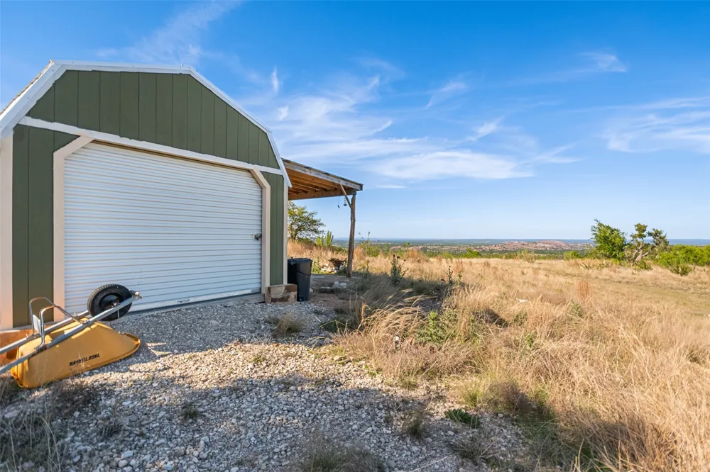 743 Welgehausen Road Fredericksburg, TX 78624
