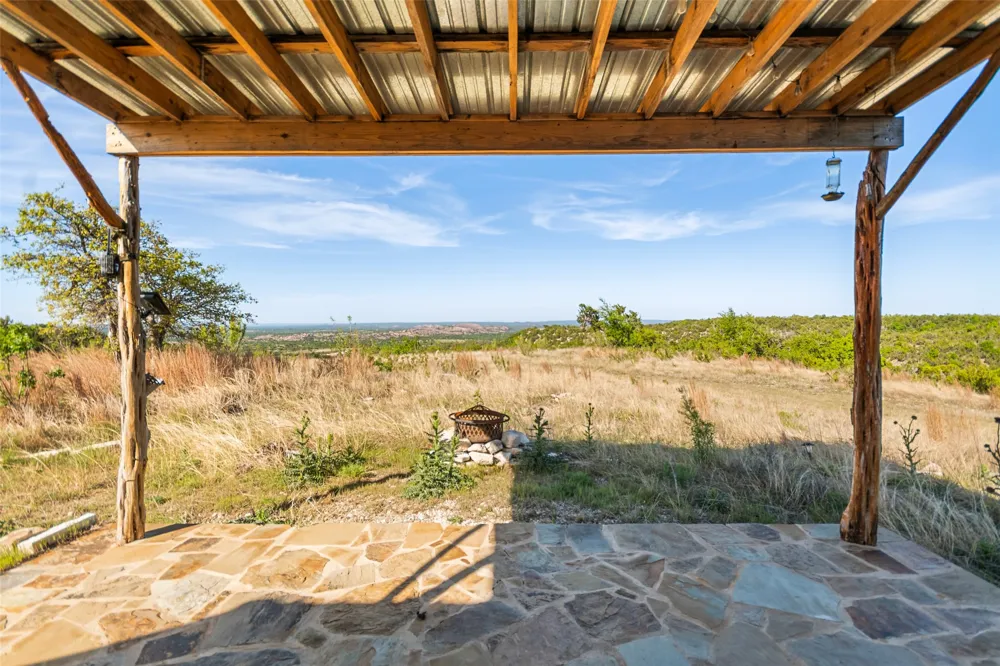 743 Welgehausen Road Fredericksburg, TX 78624