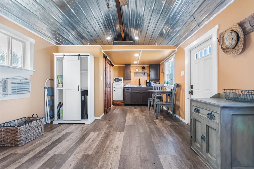 743 Welgehausen Road Fredericksburg, TX 78624