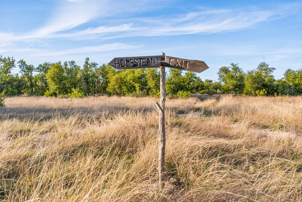 743 Welgehausen Road Fredericksburg, TX 78624