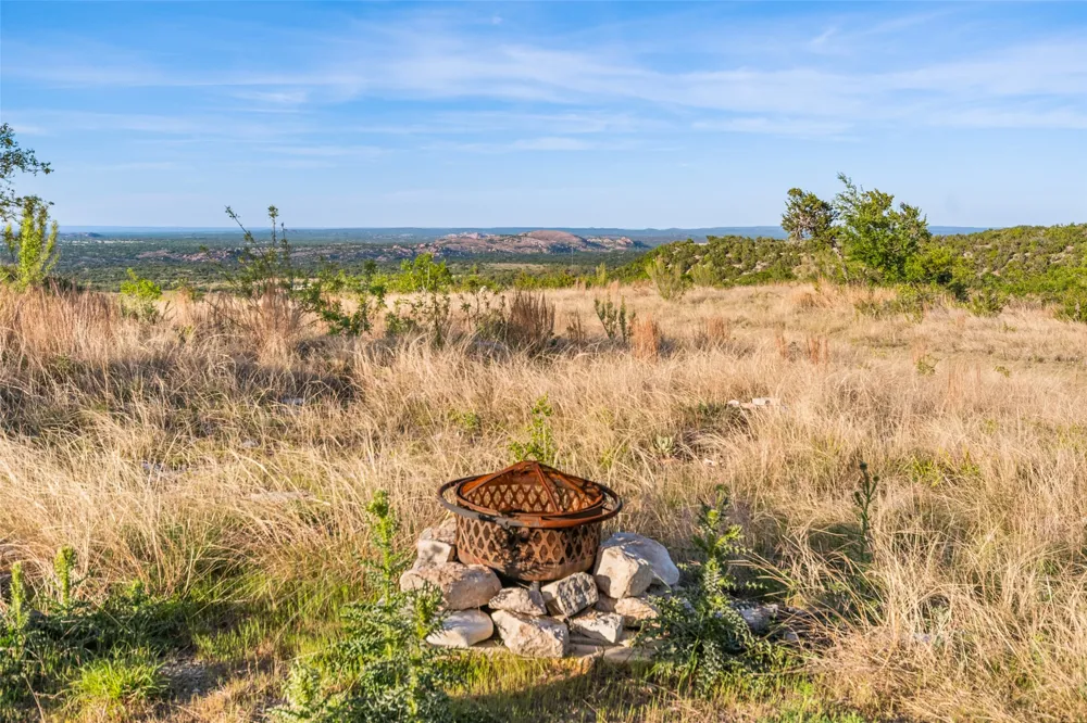 743 Welgehausen Road Fredericksburg, TX 78624