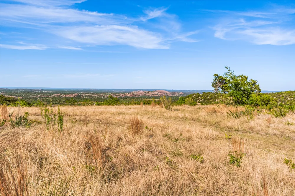 743 Welgehausen Road Fredericksburg, TX 78624