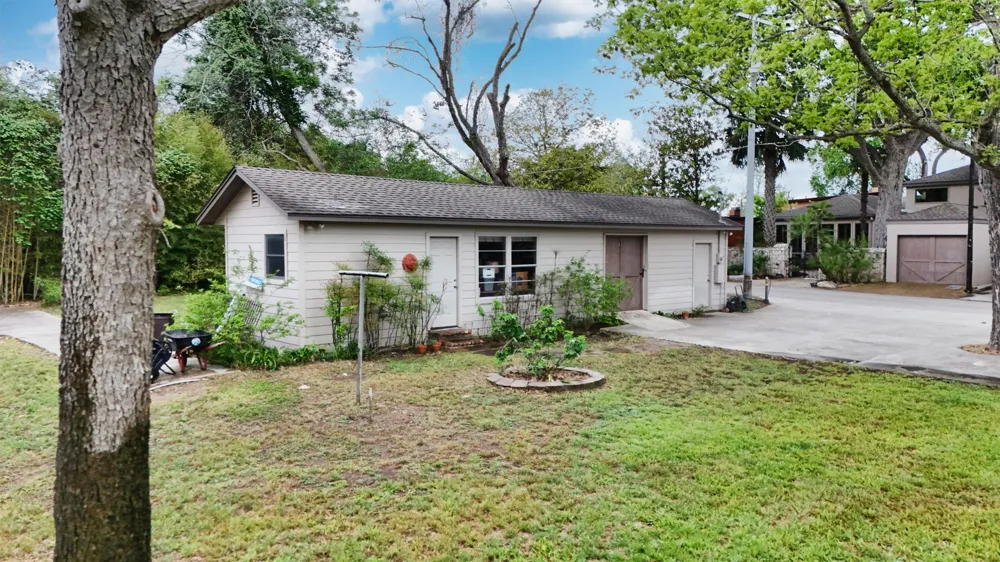 1807 Terminal Loop Road McQueeney, TX 78123