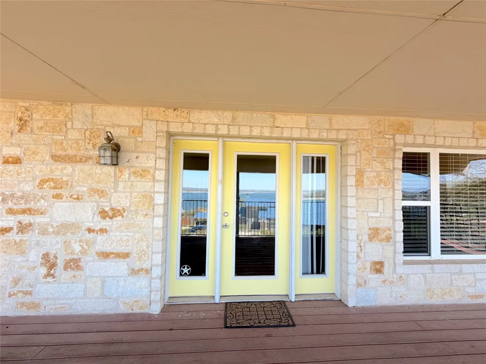 1210 Skyline Drive Canyon Lake, TX 78133