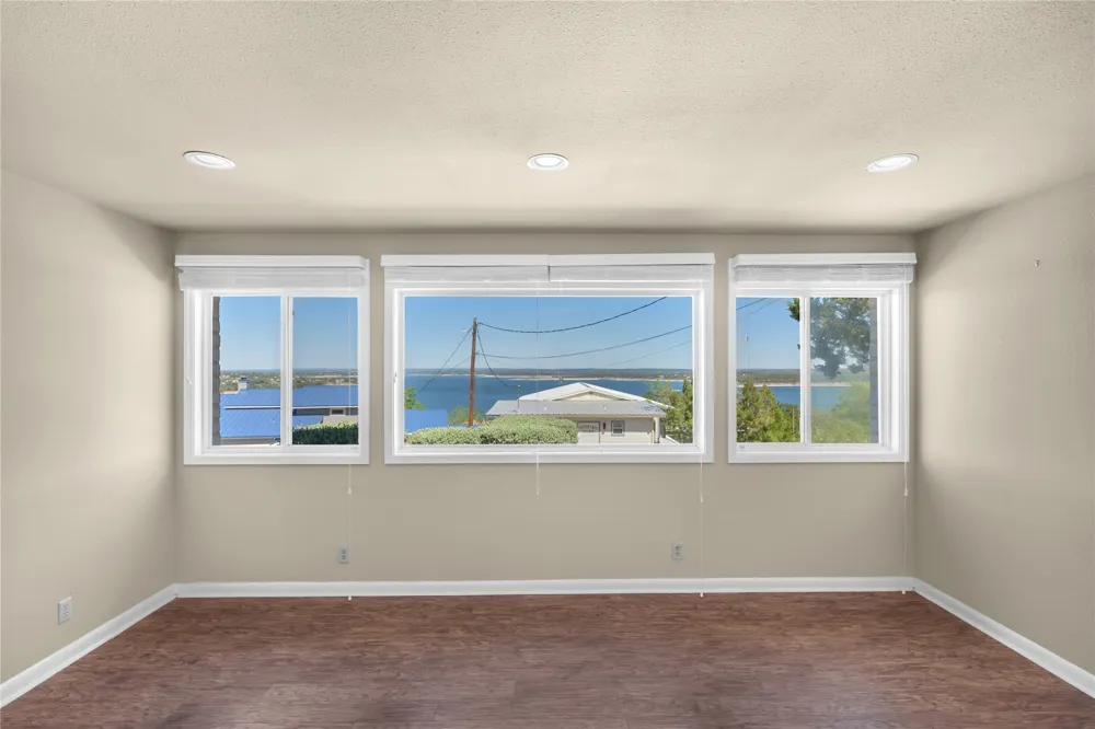 1210 Skyline Drive Canyon Lake, TX 78133