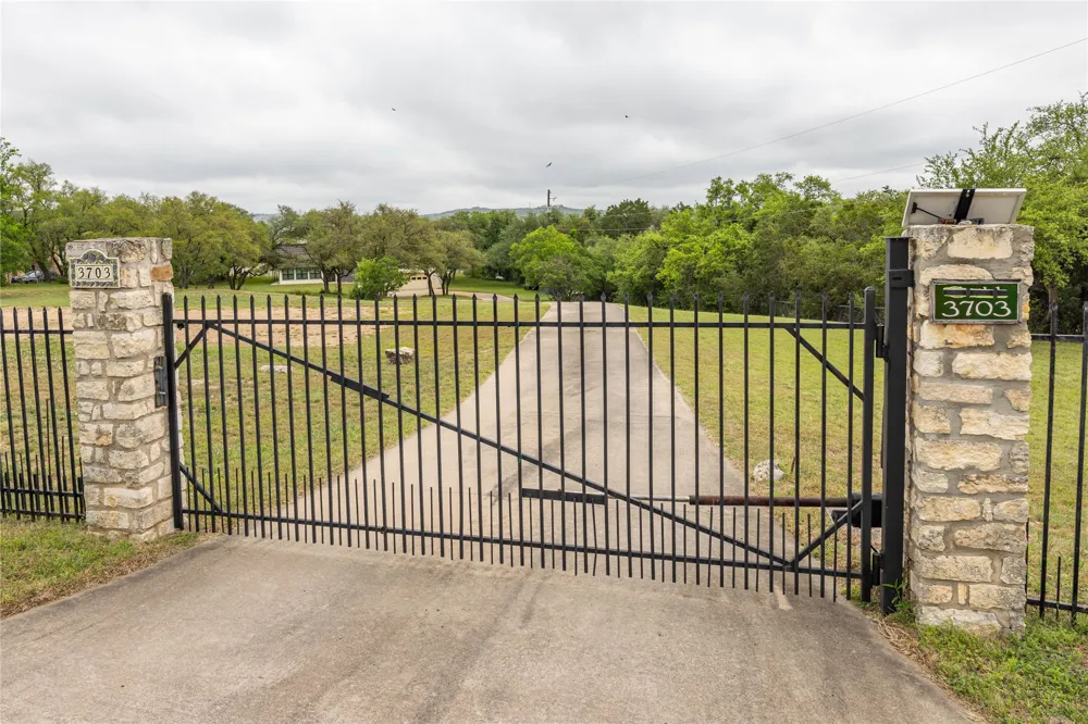 3703 Cloudy Ridge Road Austin, TX 78734