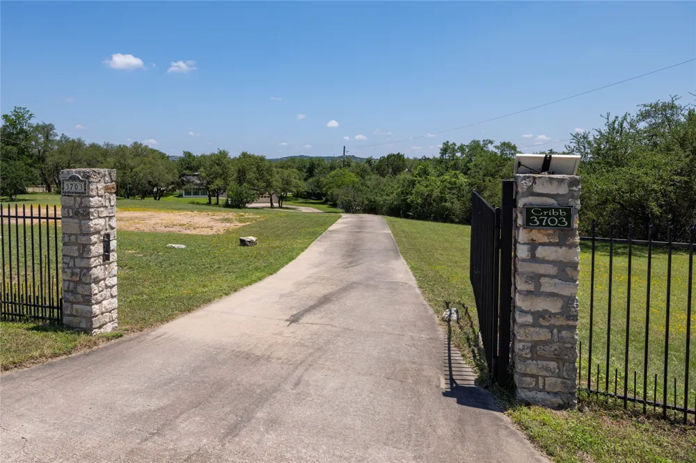 3703 Cloudy Ridge Road Austin, TX 78734