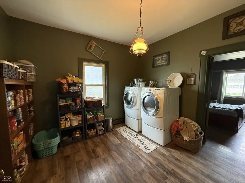 61 S West Street Rosedale, IN 47874