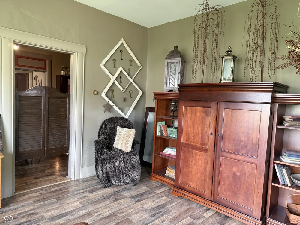 61 S West Street Rosedale, IN 47874