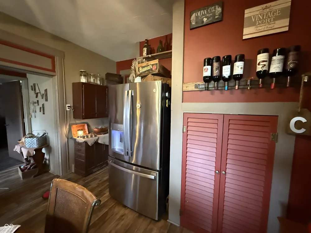 61 S West Street Rosedale, IN 47874