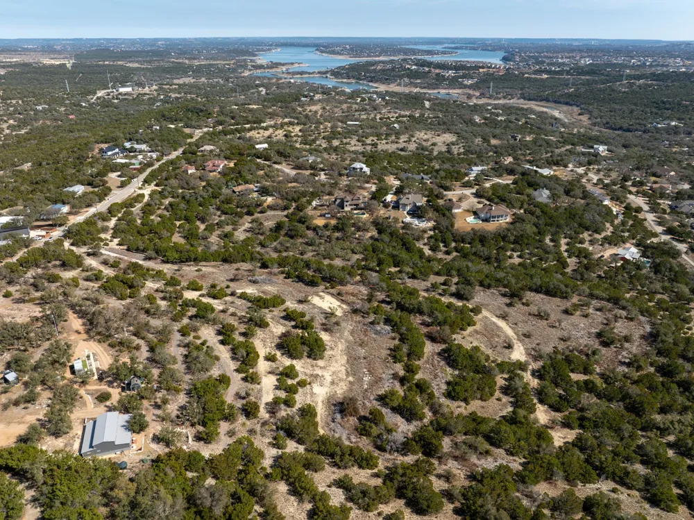 4115 Bob Wire Road Spicewood, TX 78669