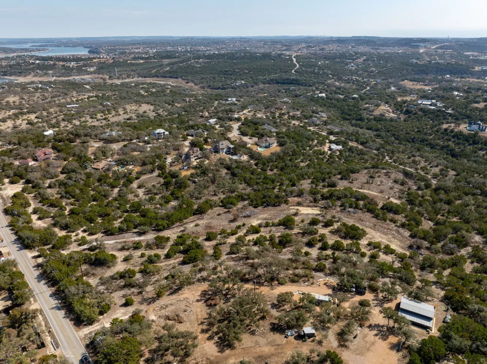 4115 Bob Wire Road Spicewood, TX 78669