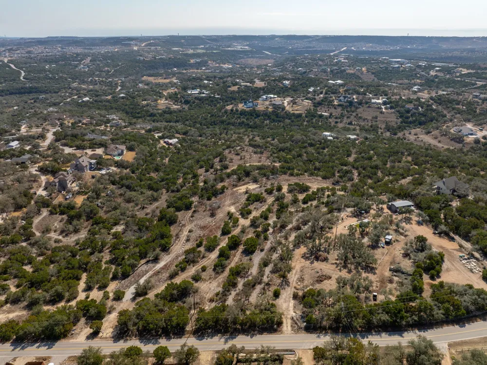 4115 Bob Wire Road Spicewood, TX 78669