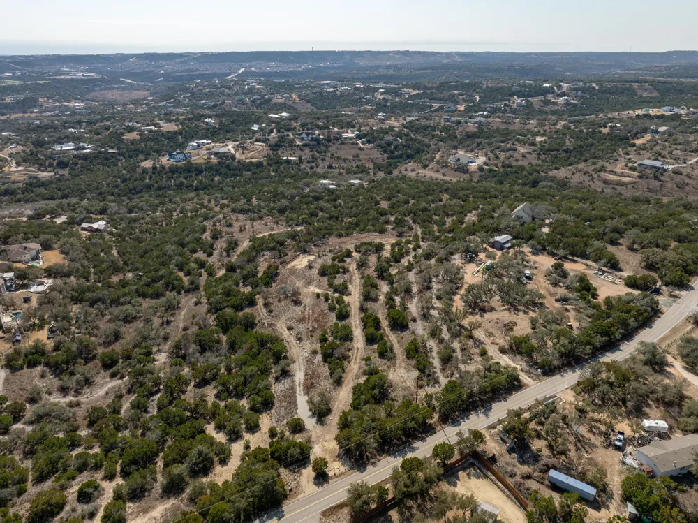 4115 Bob Wire Road Spicewood, TX 78669