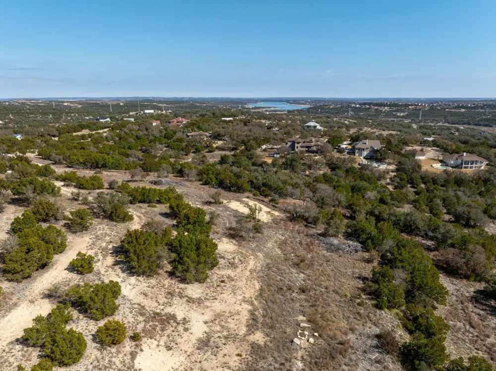 4115 Bob Wire Road Spicewood, TX 78669