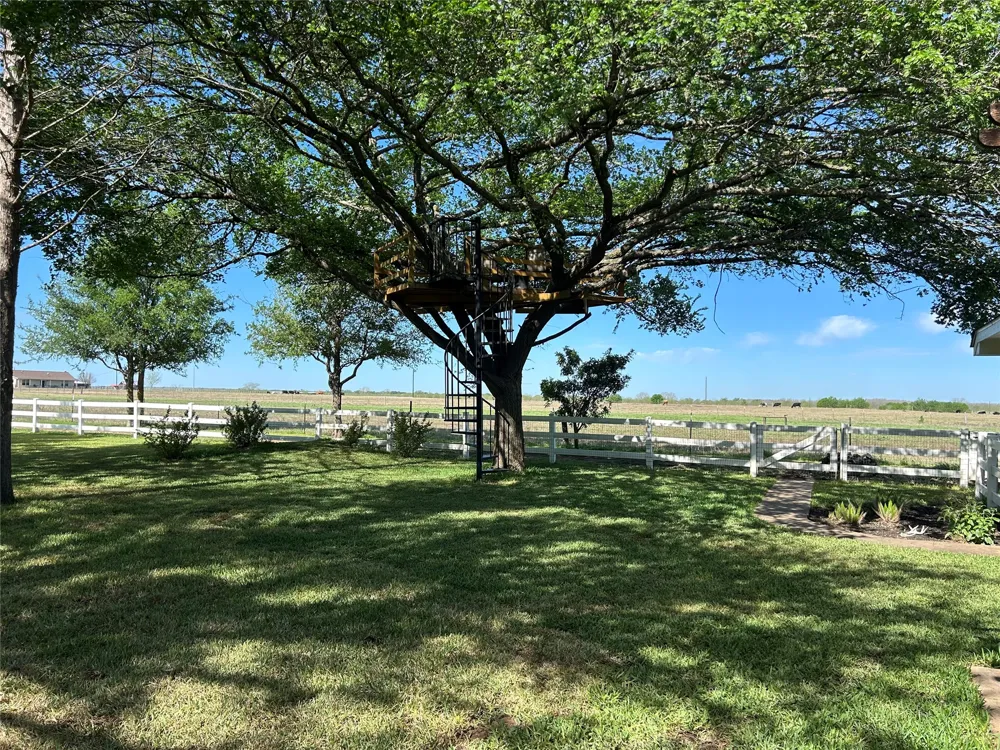 678 Ponderosa Road Bastrop, TX 78602