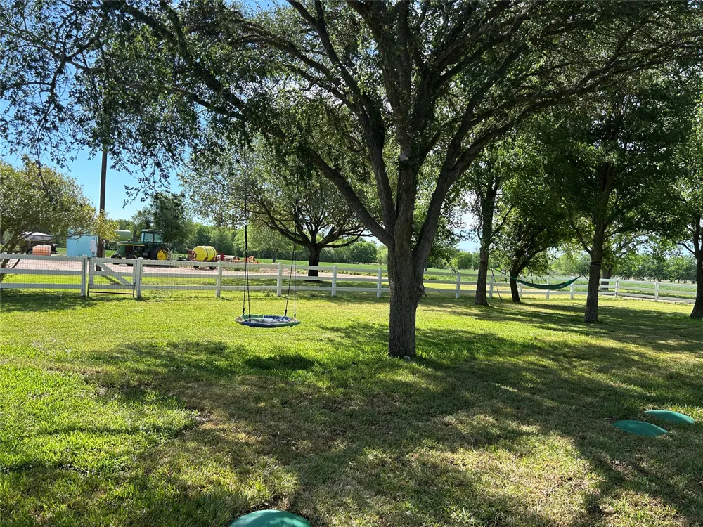 678 Ponderosa Road Bastrop, TX 78602