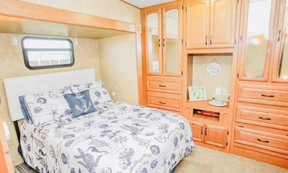 151 Neptune Sargent, TX 77414