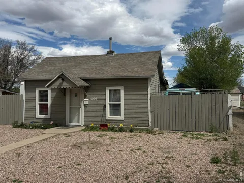 1006 Meeker Street