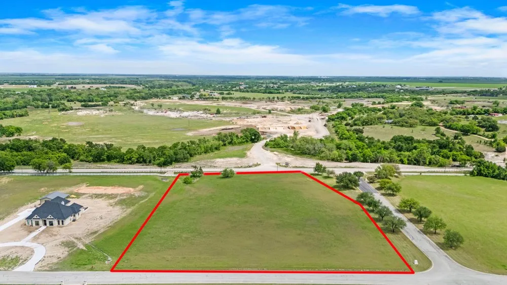 377 Heritage Loop Hutto, TX 78634