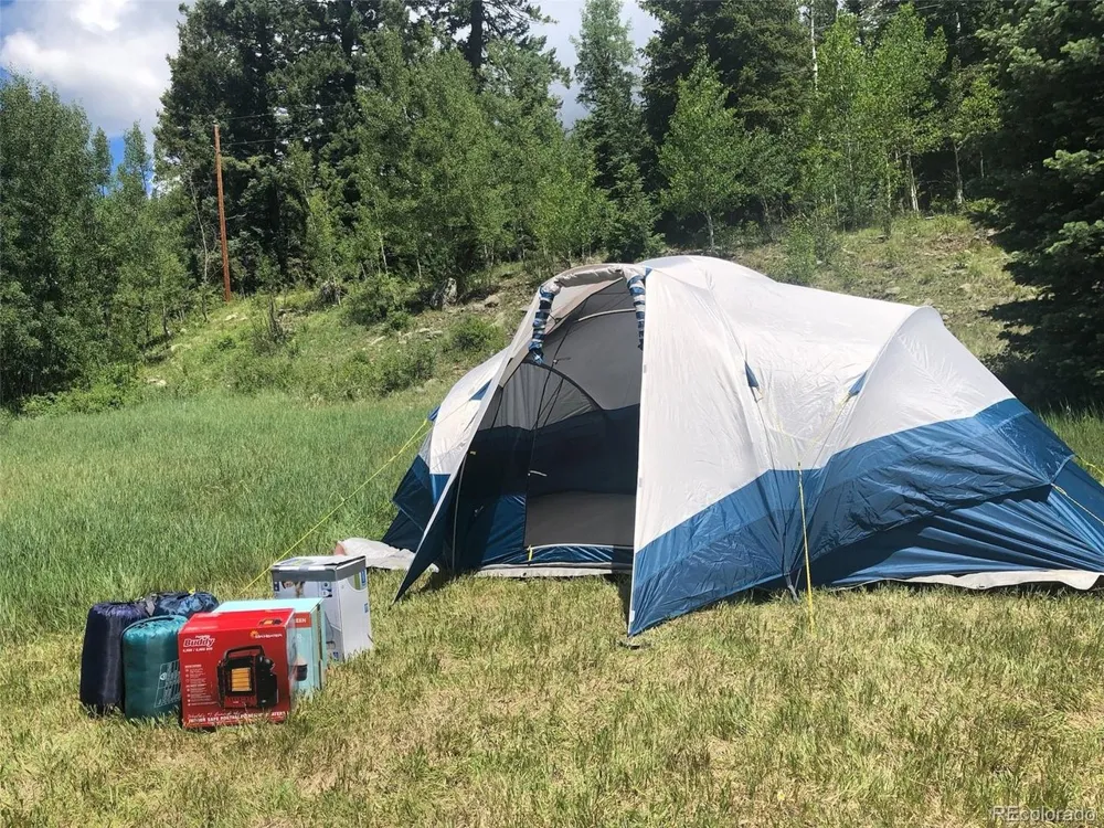 222 Lost Valley Drive Creede, CO 81130