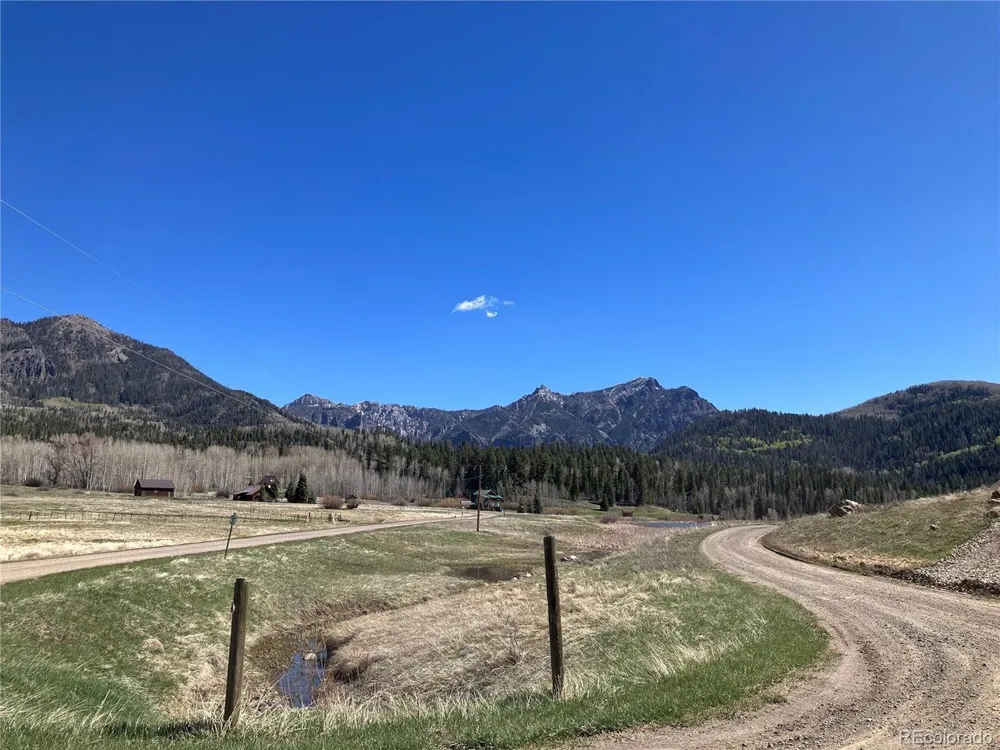 222 Lost Valley Drive Creede, CO 81130