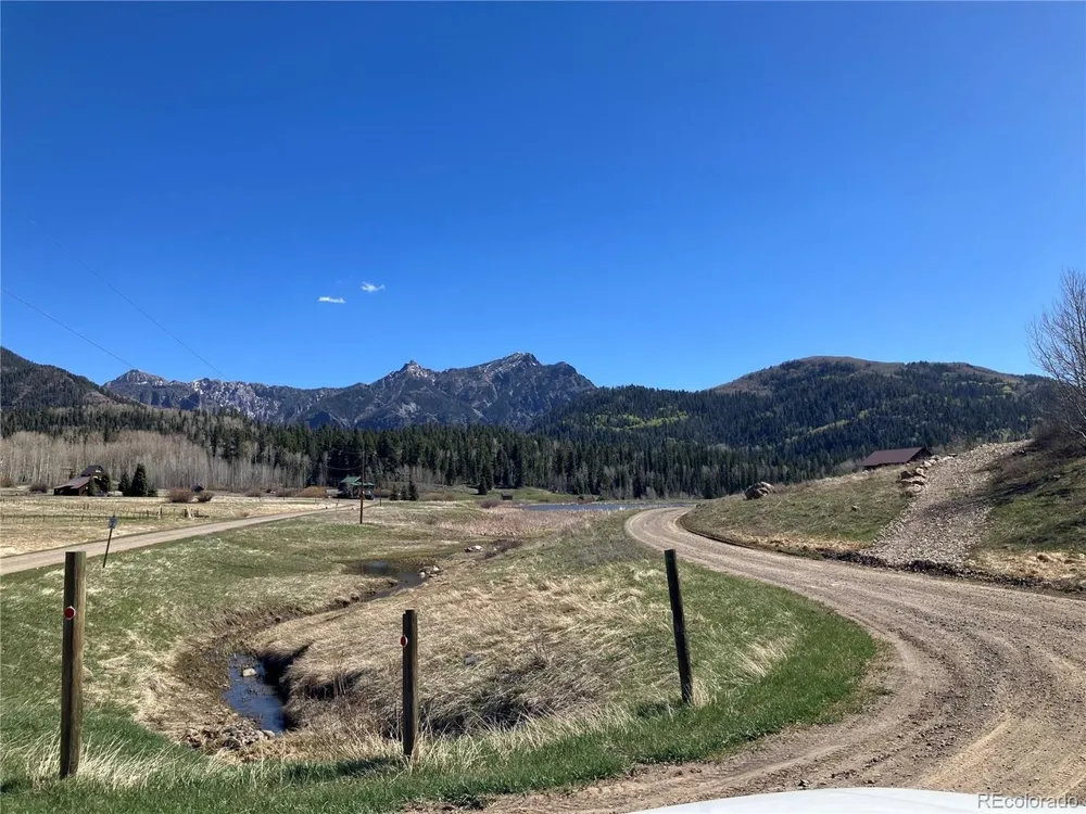 222 Lost Valley Drive Creede, CO 81130