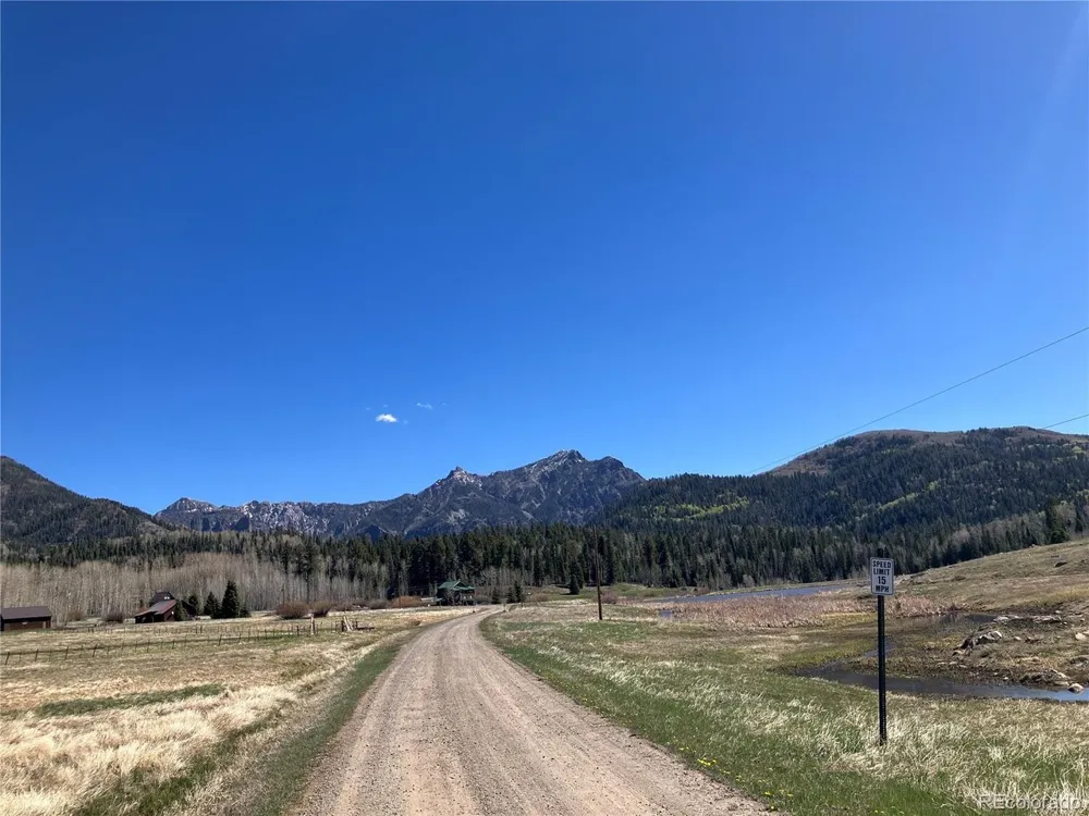 222 Lost Valley Drive Creede, CO 81130