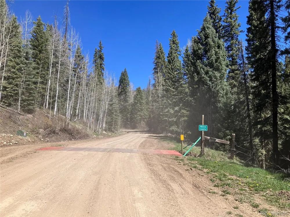 222 Lost Valley Drive Creede, CO 81130