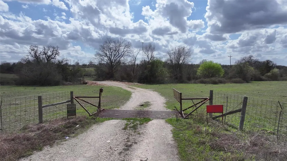 FM 2440 Giddings, TX 78942