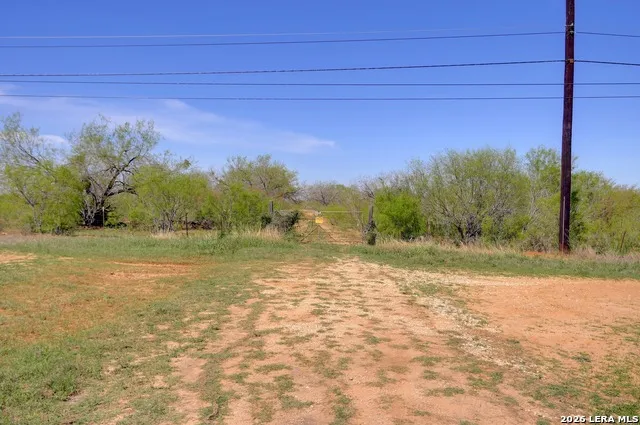 1283 S LOOP 1604 W San Antonio, TX 78264