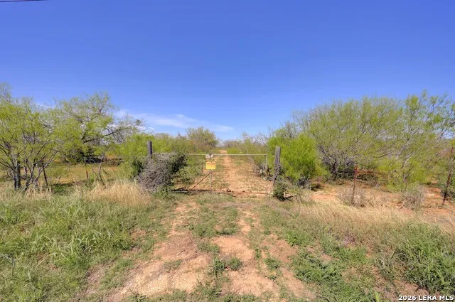 1283 S LOOP 1604 W San Antonio, TX 78264