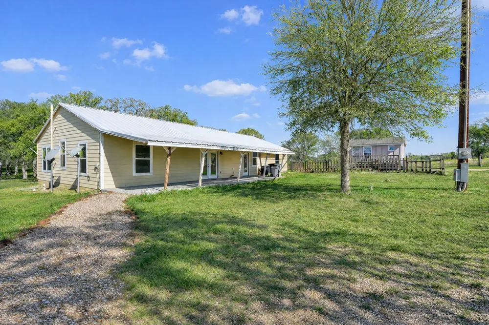 14985 Fm 86 Dale, TX 78616
