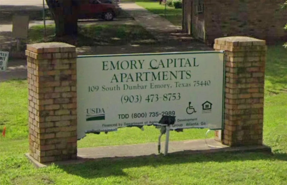 109 S Dunbar Lane Emory, TX 75440