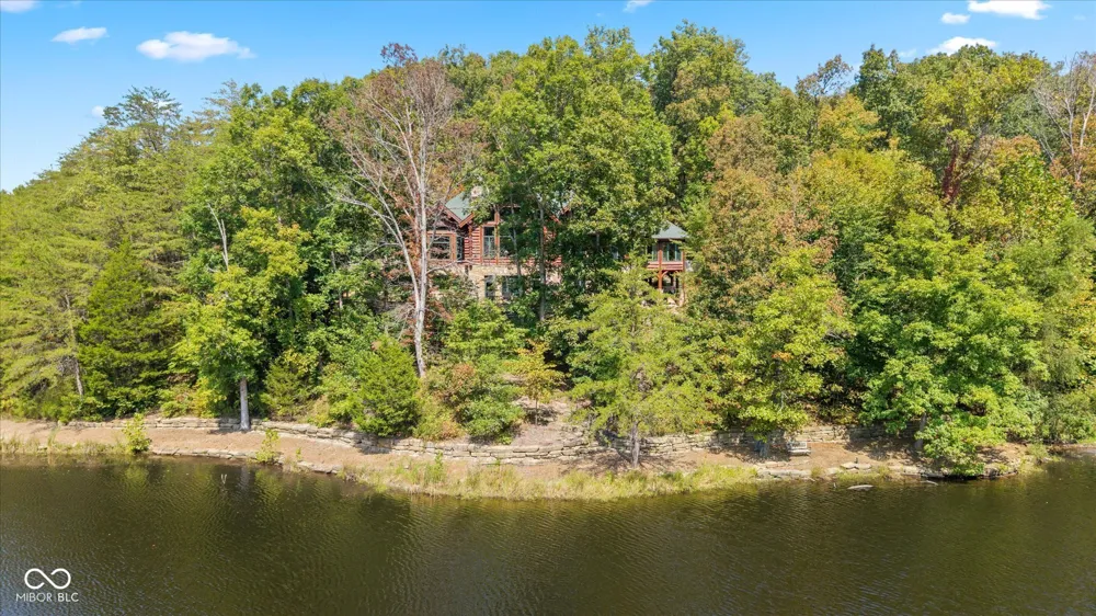 7839 W Bellsville Pike Nashville, IN 47448