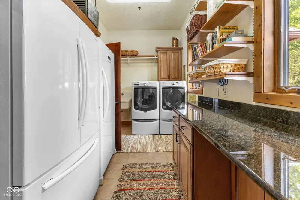 7839 W Bellsville Pike Nashville, IN 47448