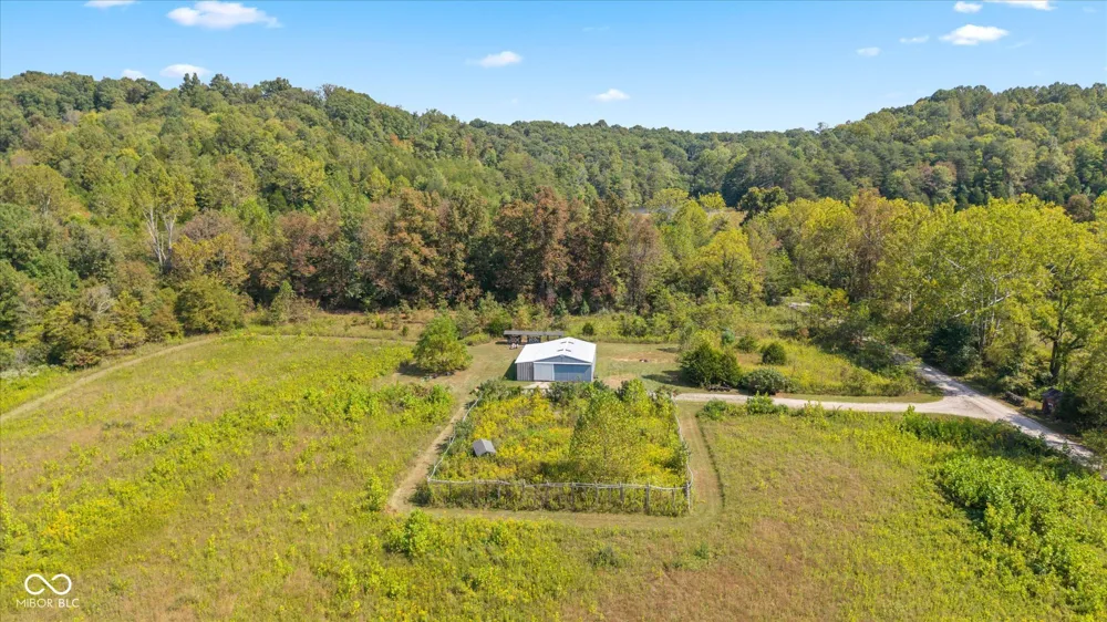 7839 W Bellsville Pike Nashville, IN 47448