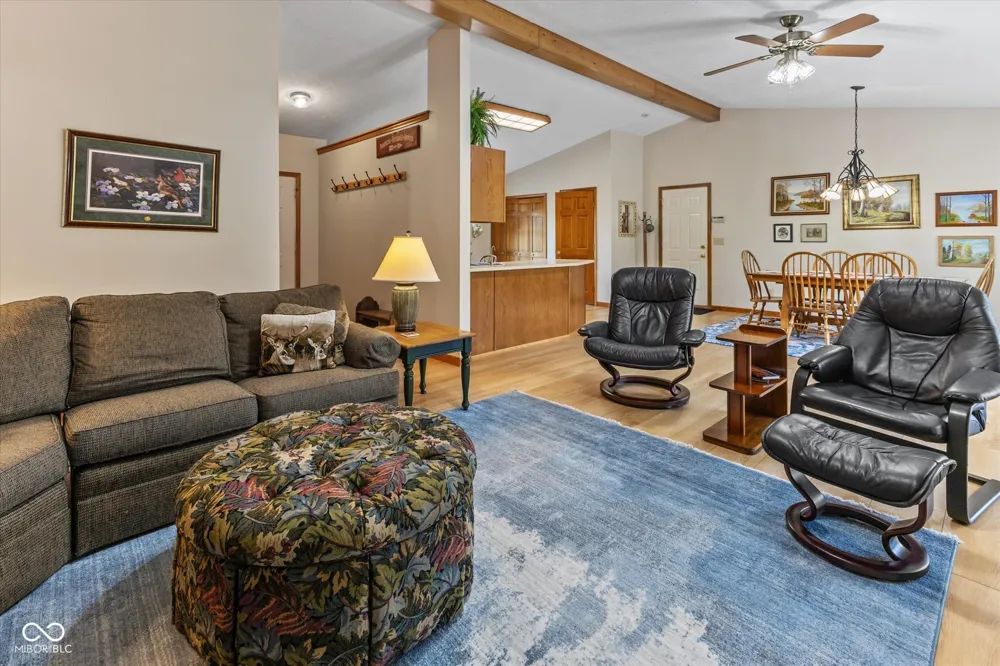 7839 W Bellsville Pike Nashville, IN 47448