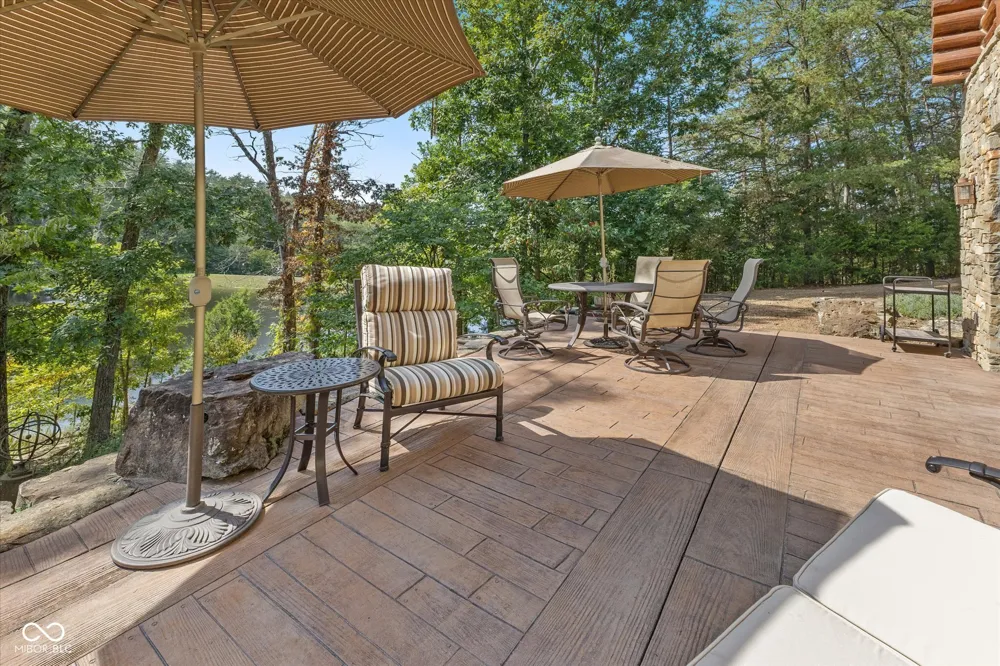 7839 W Bellsville Pike Nashville, IN 47448