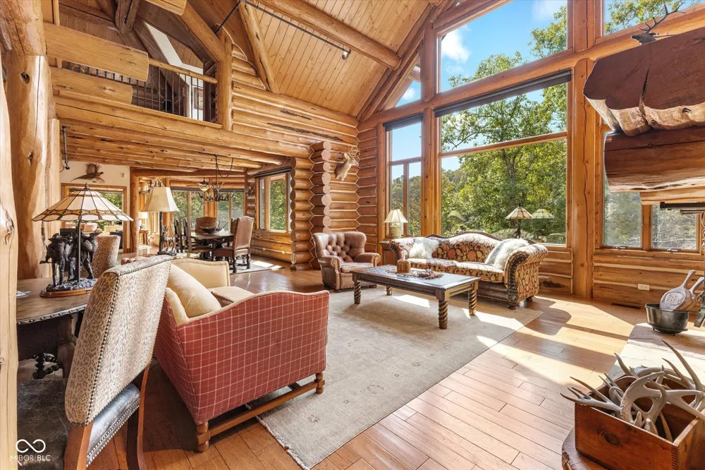 7839 W Bellsville Pike Nashville, IN 47448