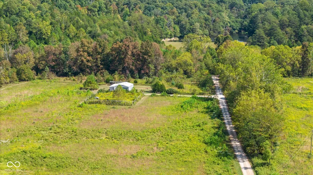 7839 W Bellsville Pike Nashville, IN 47448