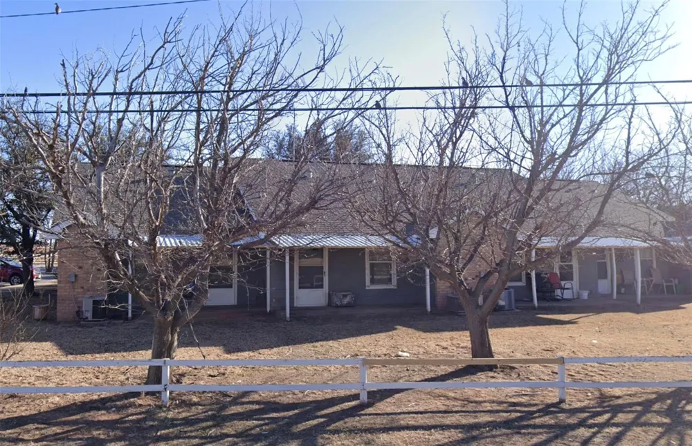 610 W 8th Street Idalou, TX 79329