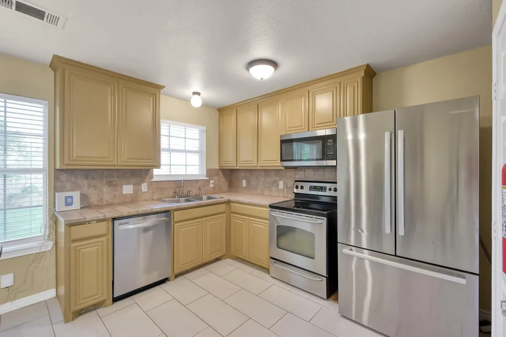 125 Pine Street Prairie View, TX 77445
