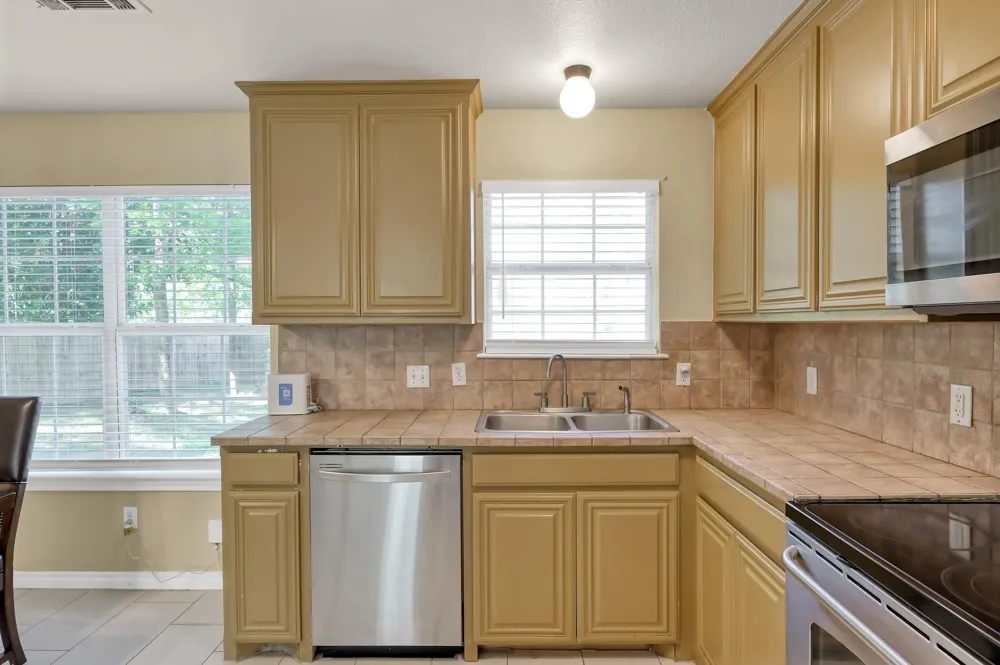 125 Pine Street Prairie View, TX 77445