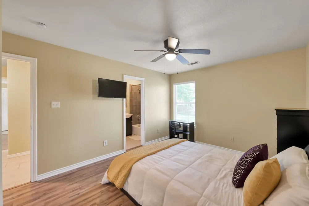 125 Pine Street Prairie View, TX 77445