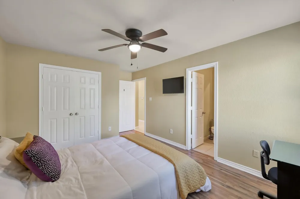 125 Pine Street Prairie View, TX 77445