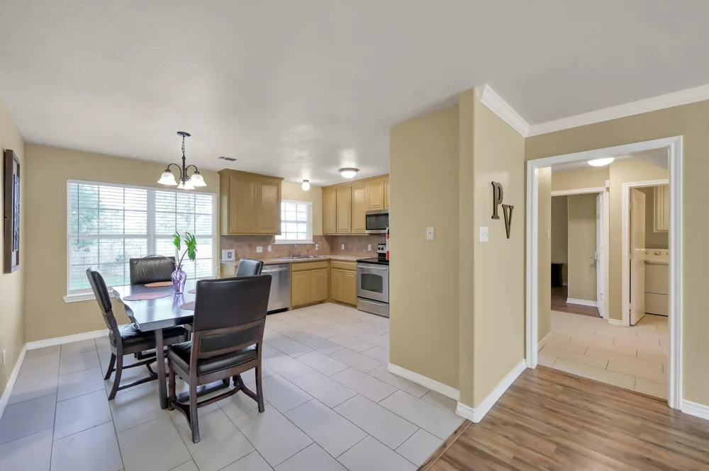 125 Pine Street Prairie View, TX 77445