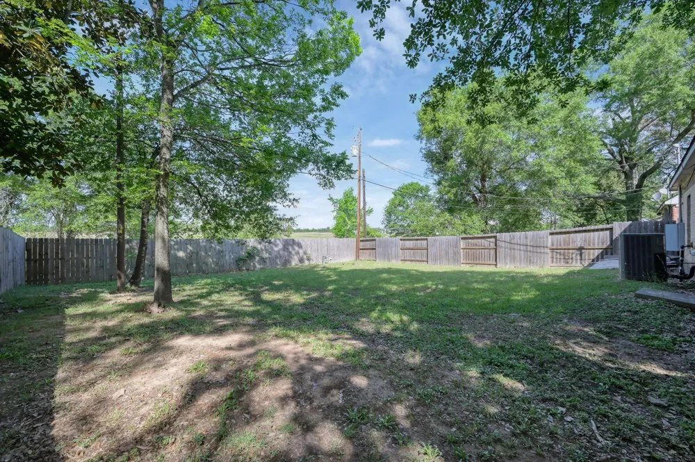 125 Pine Street Prairie View, TX 77445