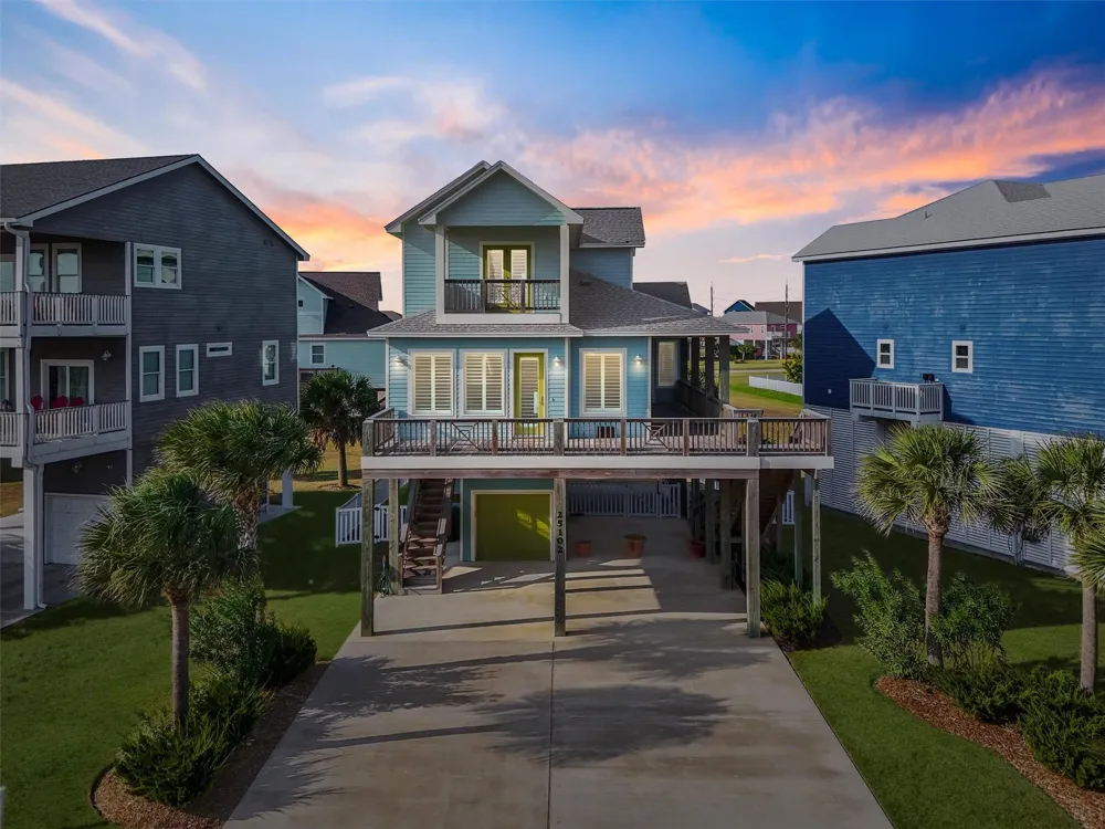 25102 Sausalito Drive Galveston, TX 77554
